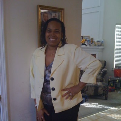 Stefanie19207's profile picture. 