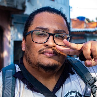 Diretor criativo • @blackpipebr
Fotografia
Jornalista das ruas
📝 @agmural