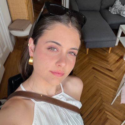 Ines_lera's profile picture. Contradicción.