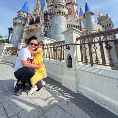 Mamá de Anna Paula 👧🏻 y Max 🐶 Publicista, Licda en Ciencias de la comunicacion!! Jesús es todo.