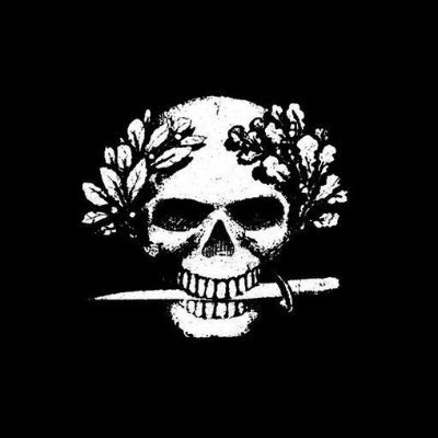 La vida no perdona la debilidad⚔️
Sin violencia no hay revolución🩸