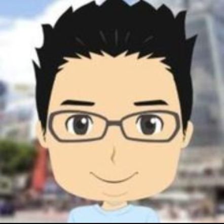 2017年秋から都内でタクシードライバーやっていて、今はジャパンタクシーの運転手してます。アイドルのライブを見に行っていて、ペンライトおじさんとも呼ばれています。