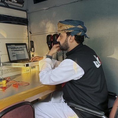 مهندس بث فضائي- وزارة الاعلام (قنوات تلفزيون عمان)..خريج من جامعة APU الماليزية هندسة كهرباء و ألكترونيات + مصور سينمائي.