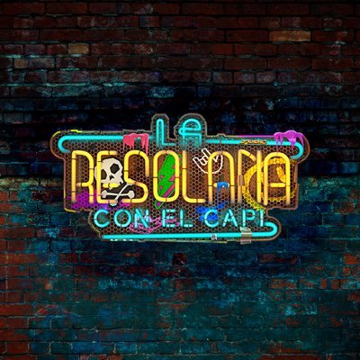 Diviértete con las parodias, críticas, invitados, juegos, videos virales y más, con el estilo único de El Capi Pérez.