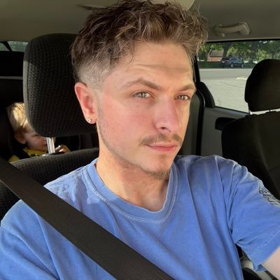 Dad. Chef. Gamer. / FPS and Lore content /@lorediving / email: loredivers@gmail.com