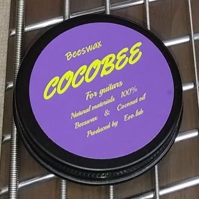 ベースを弾いています。
ギター用蜜蝋ワックスや 指の滑り止めローション等を開発販売しております。