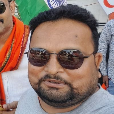 जब आप मानवता की सेवा करते हैं और अपेक्षाओं के बिना समाज में योगदान करते हैं तो आप निश्चित खुश है।
जिद करो दुनिया बदलो