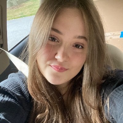✩ she/her ✩ cat lover ✩ infp 6w7 ✩ 22✩