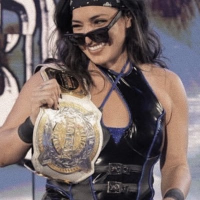 PotenciaTexana's profile picture. A combination of beauty and strength.