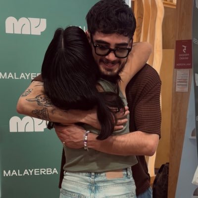 Jos' voice: hola pau; te amo muchísimo | booklover | @pocholasgc | fan account | she/her