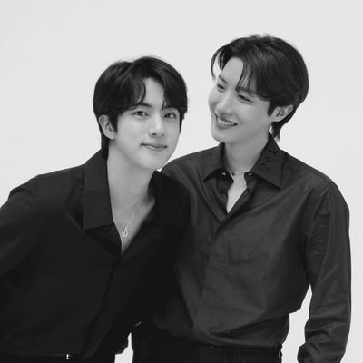 Resurgam71's profile picture. 🔞'95.🇨🇦.ENFP.♎.Bi🌈.OT7🐯🐹bias.Animal caregiver.ɹǝɯɐǝɹᗡ.ₘₐdcₐₚ.ƈɦǟȶȶʏ.Dwell on the beauty of life,watch the ☆s,see urself run with them.