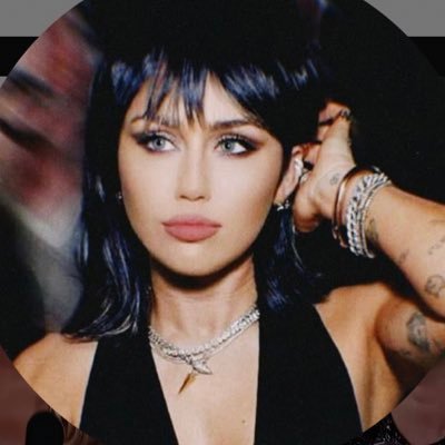 jmnionly's profile picture. not even gold shines like him