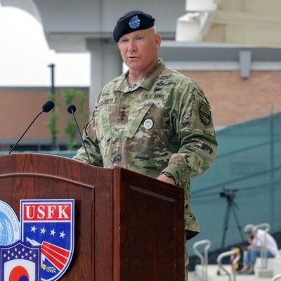 paullacameraj67's profile picture. Commander