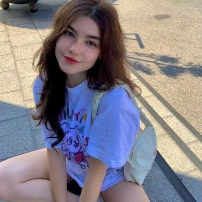 CynthiaEvel's profile picture. 