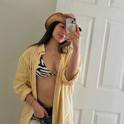 ivaaballesteros's profile picture. and may your efforts be your own // ig @ivaniabllros