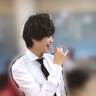 zenbusoo's profile picture. 経済B1