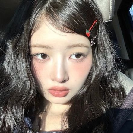 aishabacatera's profile picture. i ♡ ive!