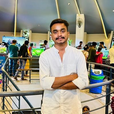yashh_0202's profile picture. CS student |
Gaining in Web-Dev 🧑🏻💻
                     
Building Prodify ✍️