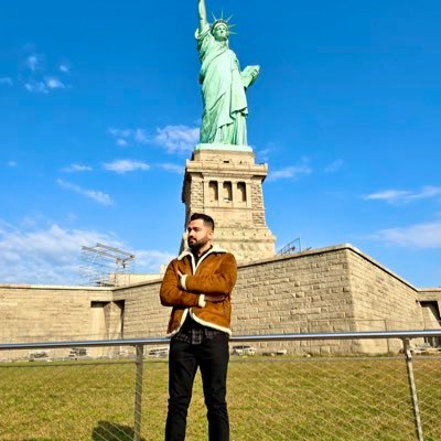 abhijot_bedi's profile picture. Works in tech space, fond of investing in stocks/crypto.