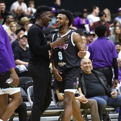 a person who works extremely hard in life and my craft which is 🏀. Assistant Coach Southbay Lakers G League.