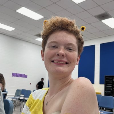 HoneyCombTarot's profile picture. ❤️
♓️🏳️‍🌈🏳️‍⚧️❤️
#tarotreader 
pronouns: he/they/fae❤️
author of "I Loved You Once"
c*sh*pp-$HoneycombTarot❤️