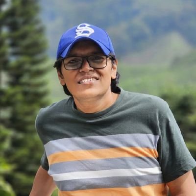 🌍 Traveler | 📸 Photographer | 🚗 Road Explorer
🌊 Beach & ⛰️ Hill Lover | 🎬 Movie Enthusiast
✨ Life is nothing but a walking shadow
