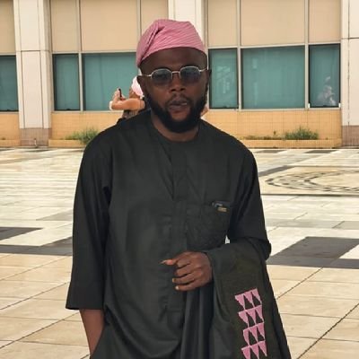 DeboAdebayo's profile picture. so pe purr! 😁