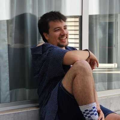 ChavarriaLluc's profile picture. 🏳️‍🌈🫦🍒 ||
⅖ de Físic a la UB🎓💡🪐⚛️ ||
ΔpΔr≥h/4π ||
❤‍🔥Mood Entrecot 🥩 || 🐹 Cosmocaixer