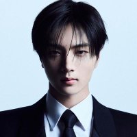 JAY (@paarkjayu) 's Twitter Profile