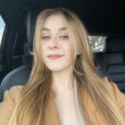 DomiBanasik1's profile picture. Online income mode: ON 💸 AI & marketing nerd 🤓 Experimenting, learning, and sharing everything