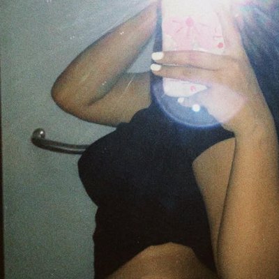 abood928463307's profile picture. 心裡有光  世界就不會暗
聯繫方式LINE：https://t.co/N6kvhuNrBc