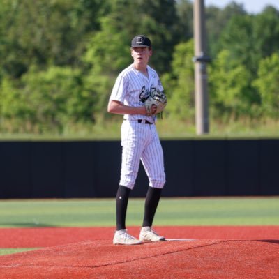 c/o 2026 | Memphis University School | Baseball & Football | EBC Baseball | 6’6, 200 lbs. (901)-356-8639, henrymoak17@icloud.com