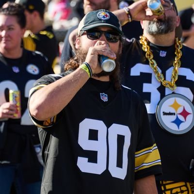 ShafferSports98's profile picture. Sports = Life
#LetsGoPens #HereWeGo #LetsGoBucs 
#GoDawgs  Back 2 Back Nattys! HBTMFD! #ChiefsKingdom
Instagram: Shaffersports98 

🥅🏒🏈⛳️🏀⚾️