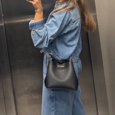 abbyfoxvip's profile picture. 🤍🤍🤍