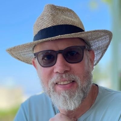 Smogz's profile picture. Från Västerbottens inland, nu i Västernorrland. 
Har skrivit en bok. https://t.co/FJqnM1n4VO