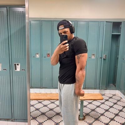 DickTii518's profile picture. 😮‍💨😮‍💨😮‍💨 😻😻 straight ⚠️⚠️