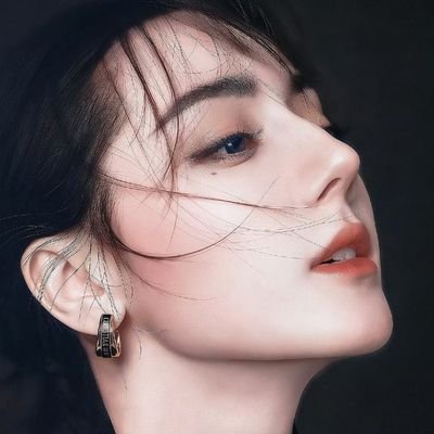 Backup: @Aoi_is88tail
✨ Personal account ✨ 💞 #Dilireba is everything 💞 ❤️ C-dramas/K-dramas ❤️ ⚠️ No RPS ⚠️
As long as you don't snide Reba, I'm your bff.