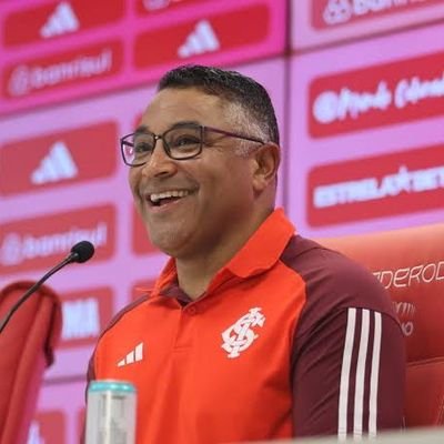 Perfil baseado em fatos reais. / sugestão: dm