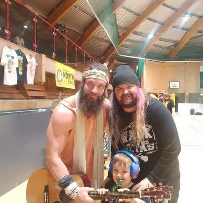 🍻 Pro wrestlin is life ❤ huge ECW fan 👌✌ gamer & Queen of extreme 😈👍💪#PunkRock #Tattoos Other half of team awesome with @inatimate1 ❤ 100% heel Mom & Wife