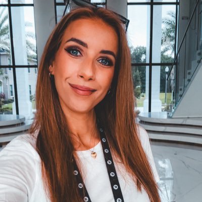 Lead Environment Artist @PandvilNetwork • UE5 & UEFN • Also Writer of Stories • Builder of Worlds • Creator of Creations • MediYoga Instructor • 💛 •
