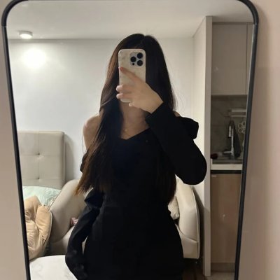 michellesilvade's profile picture. "Confidence is my favorite accessory."