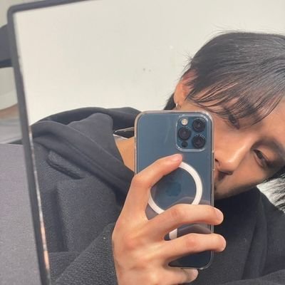 imnamena0126's profile picture. 