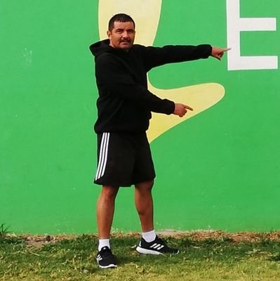 Maderence de nacimiento,🦀 jaibo de corazón, entrenador profesional⚽, obradorista por convicción🇲🇽, politica , deportes🏆 y algo más...