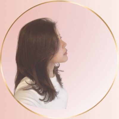 chiakis_design's profile picture. 女性向けサロン専門LP作成|約9年間エステ経営で培ったマーケと美容好きの顧客視点を活かしたヒアリングに力を入れます|転勤族の旅好き人間✈️| 薬剤師兼業💊|岡山出身🍑|みぃコミュ45days4期