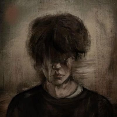 dumbo_here's profile picture. a burnt child, who loves fire