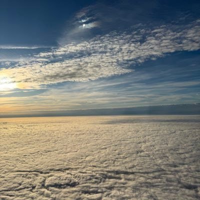 ShewdauKlfXl's profile picture. Gods determine what you're going to be。