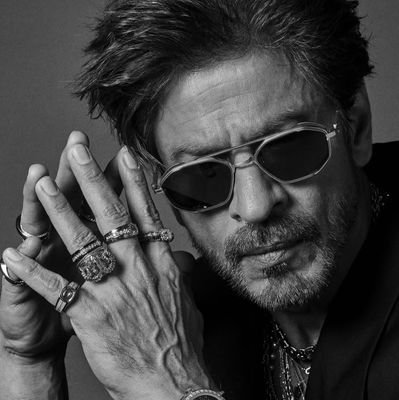 riyaj_SRKian's profile picture. Jiyo, khush raho, muskurao..kya pata 

KAL HO NAA HO