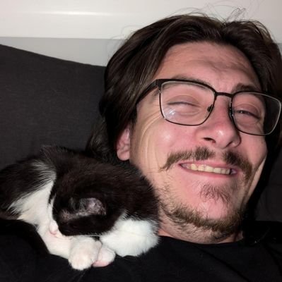 TheIsaacHabib's profile picture. Aspiring to be an author & mental health advocate 😊