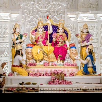 हम धन्यभागी हैं कि अपने जीवन काल में प्रभु श्री राम का भव्य मंदिर बनते देख रहें हैं।
बहुत बहुत भावुक पल है तन मन हर्षित है❣️❣️❣️
।।जय जय श्री राम।।