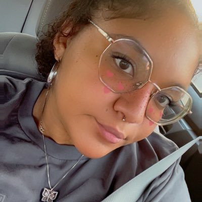 ashuhleyx's profile picture. 33. taurus. infp. fighting evil by moonlight. 🌙